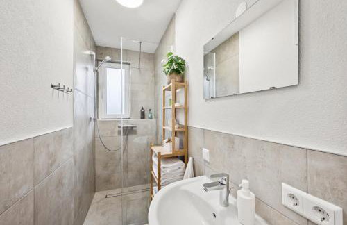 KRelax Black Forest - 3 Bedrooms - 6 Guests - Terrace - Parking - Smart TV - Near Thermal Baths - Nature - Foto 5