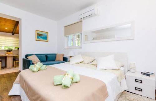 Camelia Luxury Apartments - Photo 20