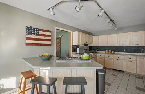 Spacious Waterfront Retreat on Merrymeeting Lake - Photo 27