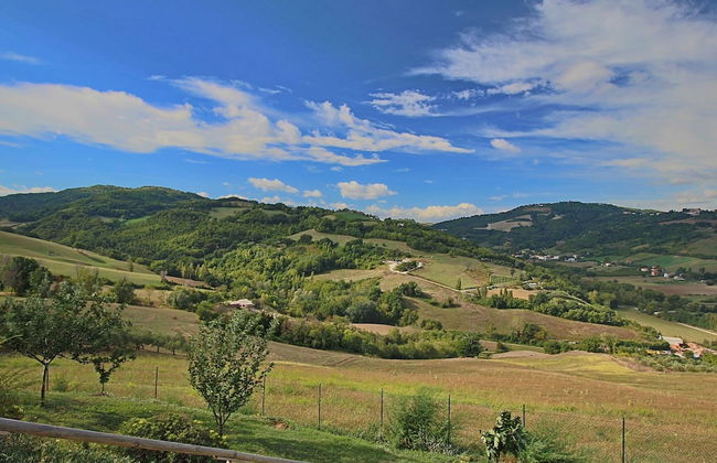 Cottage in Montelabbate With Pool & Forest - Foto 40