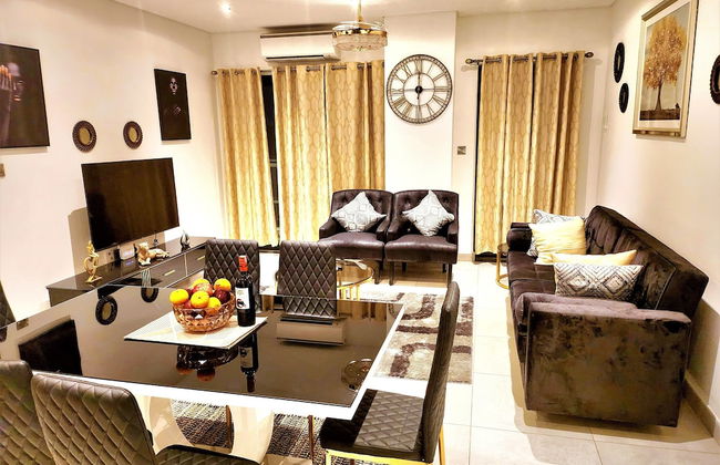 Chafford Suite-Douglas Luxury Apartments - Photo 8