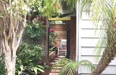 New cozy studio 2 queen beds kitchen walk to water! - Foto 35