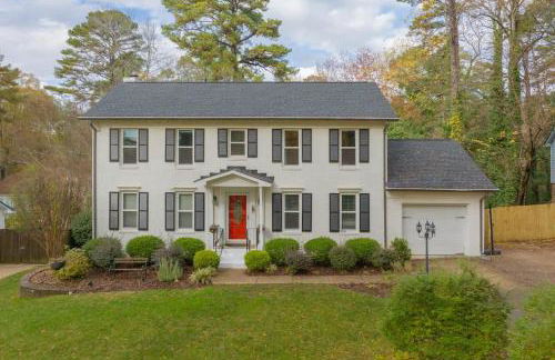 6 Min to North Hills - Private deck - In Unit Washer and Dryer - Foto 25