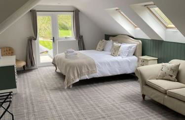 Secluded Countryside Home, Hot Tub, Onsite Pub, Pool Table, Sleeps upto 13, Perfect for a family get together - Photo 25