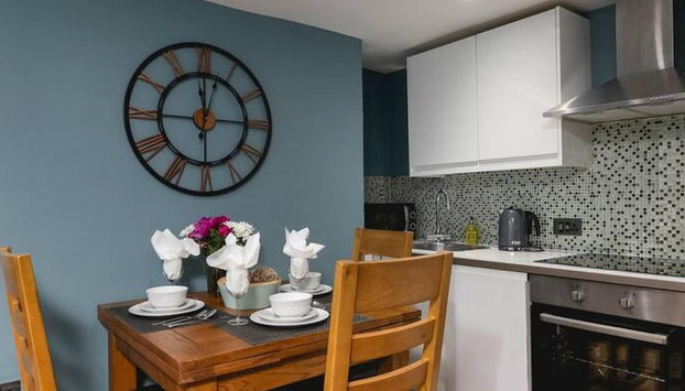 Short Walk to Brighton Beach Condo With Patio - Foto 5, Habitación