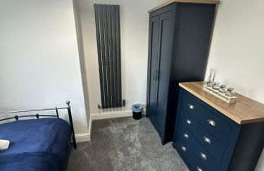 3 Bed house near Tenby with Hot Tub - Photo 25