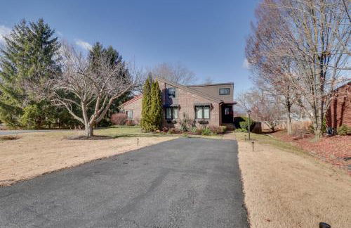 Harrisonburg Home with Deck - 2 Mi to JMU! - Foto 3