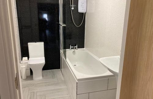 Westertonhill Lodge - 3 Double Bedrooms Sleeps 8 With Private Hot Tub Hire Available - Foto 12