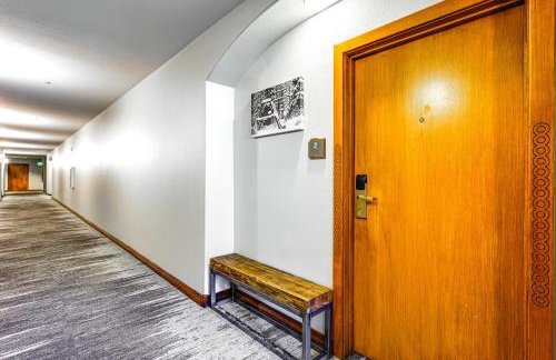 Ski-InandSki-Out Solitude Condo with Rooftop Hot Tub! - Foto 21