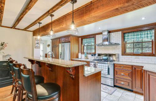 Game Room and Yard Greentown Home Near State Park - Foto 7