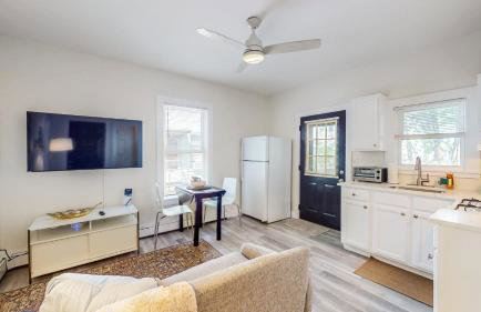 MitHarvard, Central Sq, 2 room studio w Porch - Foto 9