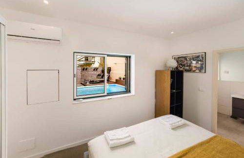 Chiado Gem Private Pool & Patio Retreat - Photo 39