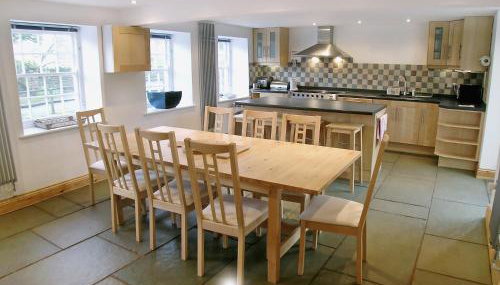 The Larches - Photo 4