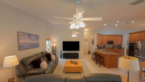 Poolside Miami Paradise with BBQ & Outdoor Lounge - Foto 2