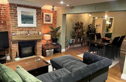 Hall Farm Cottage, Barham - Photo 1