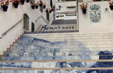 Modern Apartment in Benahavis Village Centre with Underground Parking - Photo 48