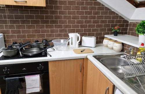 *F1*5GH* Setup for your most relaxed & amazing stay + Free Parking + Free Fast WiFi * - Foto 33