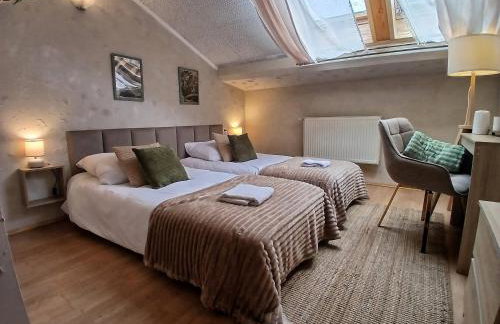 KRK stop near airport - Foto 2