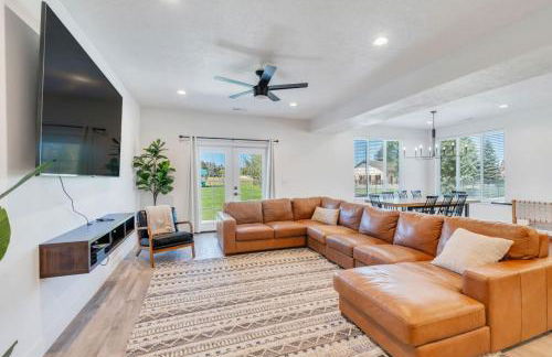 Dream Bear Lake Getaway w/ Hot Tub & Yard - Photo 2