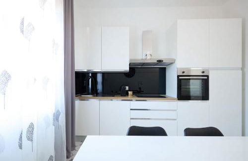 Free Parking Elmi - due passi dal Lago Maggiore - Foto 9