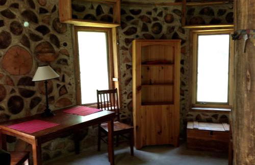 Magical Off-Grid Cottage Rental for Weekend Getaways in Upstate NY - Foto 10