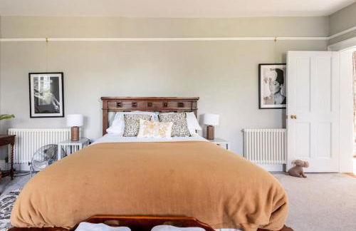 Cotswold Cheltenham, whole house with hot tub - Photo 28