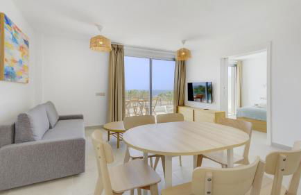 Calm Beach Apartments - Photo 13