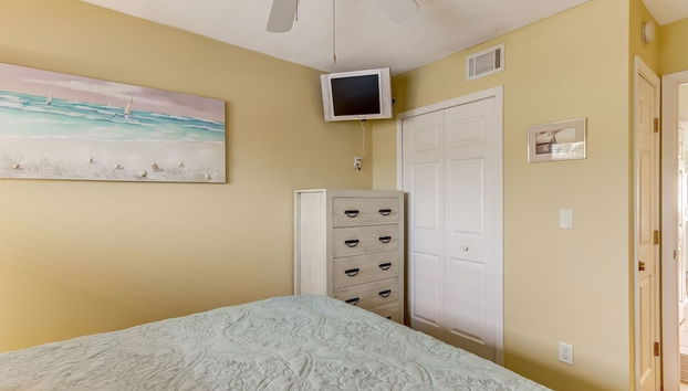 Seashore Condo with Balcony Overlooking the beach and the Atlantic by RedAwning - Foto 5, Habitación