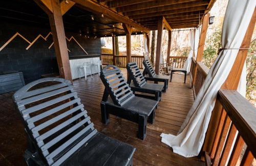 Quiet Ellijay Cabin 2 Master Ensuites, Stunning Views, Hot Tub, Dogs Welcome - Foto 23