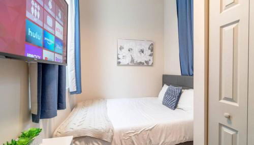 McCormick Oasis with Balcony, Optional Parking, Patio and Gym Sleeps 6 Near McCormick Place, Grant Park, Soldier Field & Museum Campus - Foto 5