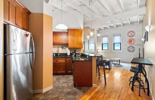 Lakefront Loft - Walk 2 First Energy x Progressive - Foto 16