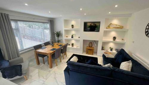 Modern Bungalow - Holiday or Contractors - Driveway Parking - Foto 3