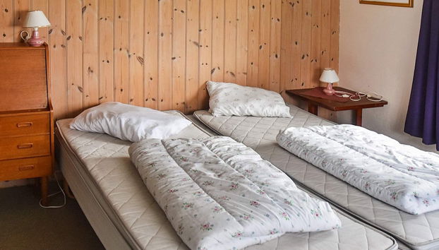 8 Person Holiday Home in Finnas - Foto 3