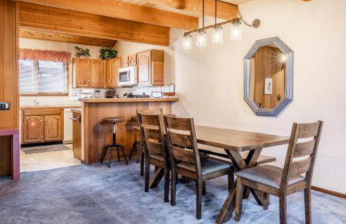 Spacious Winterset 26 2 Bedrm Plus Loft 3 Full Bathrm Townhome Sleeps 8 Steps to Free Town Shuttle - Foto 9