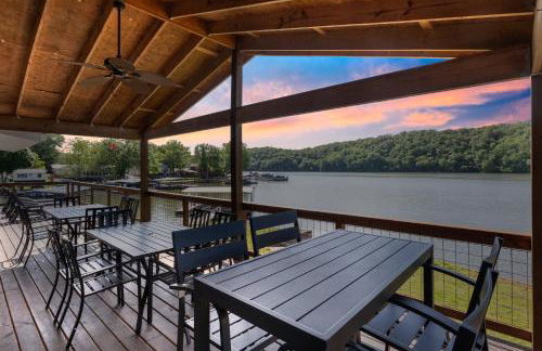 Huge Lakefront Yard, Private Dock - Amazing Views! - Foto 38