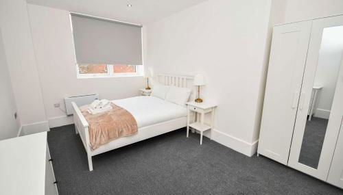 Modern 1 Bedroom Apartment in Morley with Parking - Foto 3