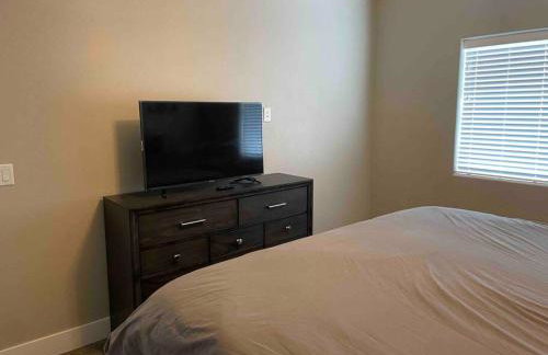 Family friendly 4-bdrm 3.5 bath w guest suite - Foto 30