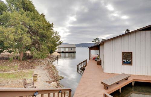 Lake Guntersville Getaway with Shared Boat Dock! - Foto 22