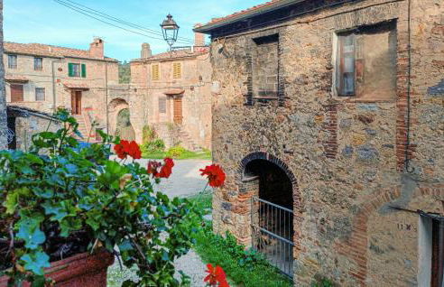 Awesome Apartment In Monticiano - Foto 15