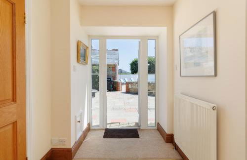 Rookley Farm Lodge Charming Manor Pool House with Heated Pool, Tennis Court & Gardens - Isle of Wight Rural Countryside Escape - Foto 27