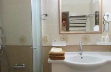 Το Σπιτι με την Σπηλιά - Foto 12