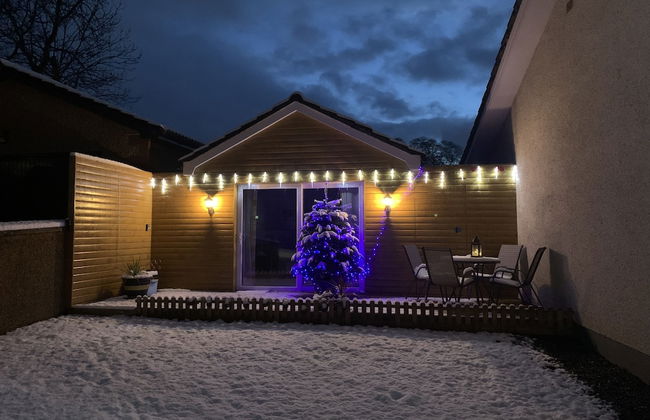Charming 2-bed Cabin in Inverness, Scotland - Photo 26