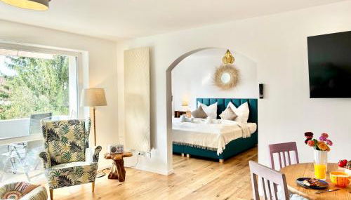 Snug Stays 5 - Design Apartment mit Sonnenbalkon, ruhig, zentral - Foto 2, Garden view