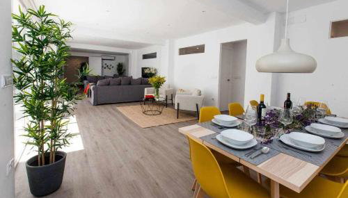 ISG Apartments Downtown family haven Free parking spot - Foto 2