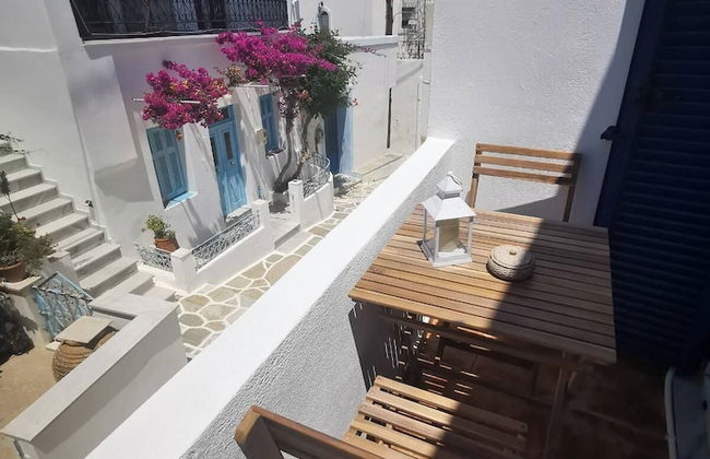 Authentic White House in Paros Lefkes - Photo 22
