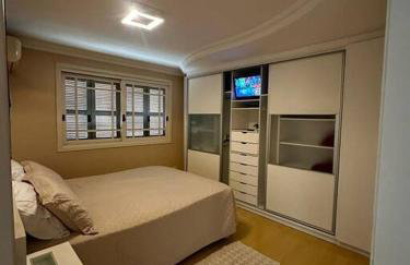 apartamento em bairro nobre suíte com ar condicionado e banheira com hidromassagem - Foto 7