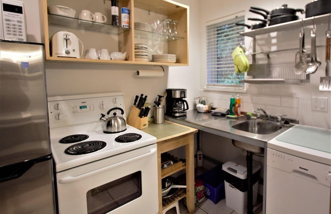 Love Shack - Photo 9