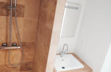 Barneville Plage appart cosy avec terrasse 150m de la mer - Foto 13