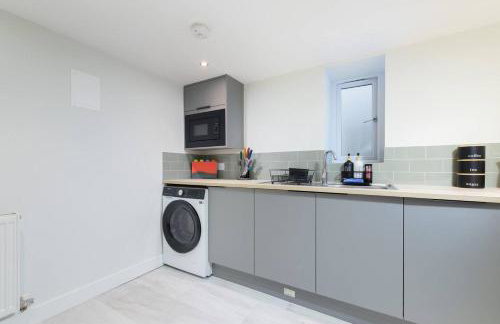 Large 4-Bedroom House in Banbury - Foto 9