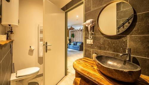 Chez le Golfeur - Cœur & Vignes - Foto 2, towels, Shower